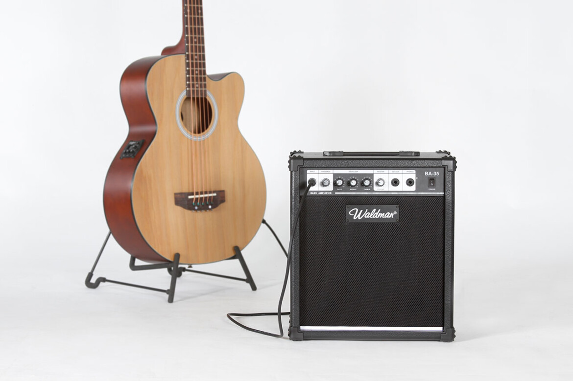 WALDMAN_AMPLIFICADOR_BAIXO_BALANCE_BA_35_PLUGGED.jpg