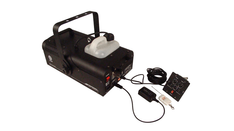 WALDMAN_MAQUINADEFUMACA_SMOKEMACHINE_CSX1500_DMX2.jpg