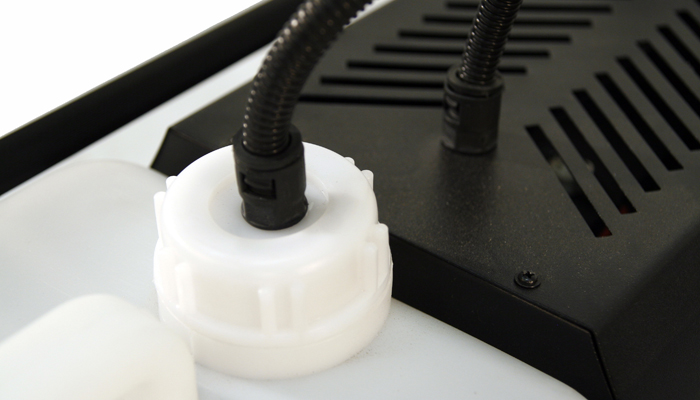 WALDMAN_MAQUINADEFUMACA_SMOKEMACHINE_CSX3000_DMX2_DETAIL.jpg