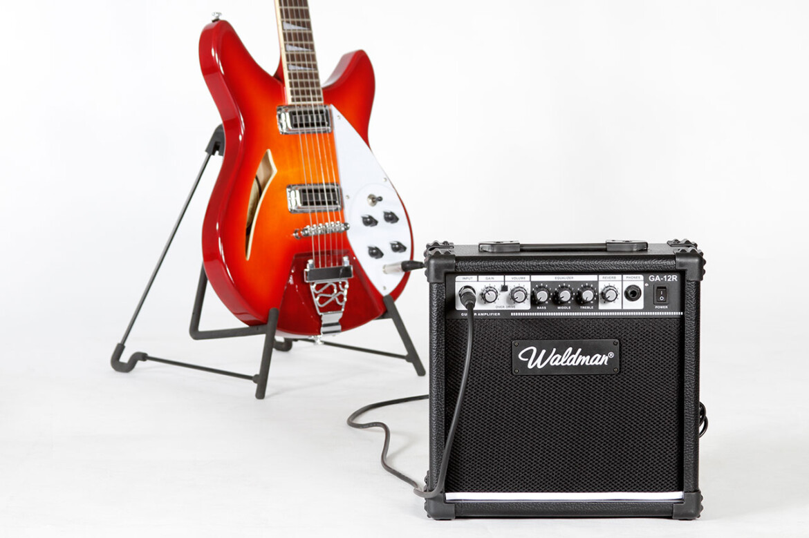 waldman_amplificador_guitarra_ga12r_foto7.jpg