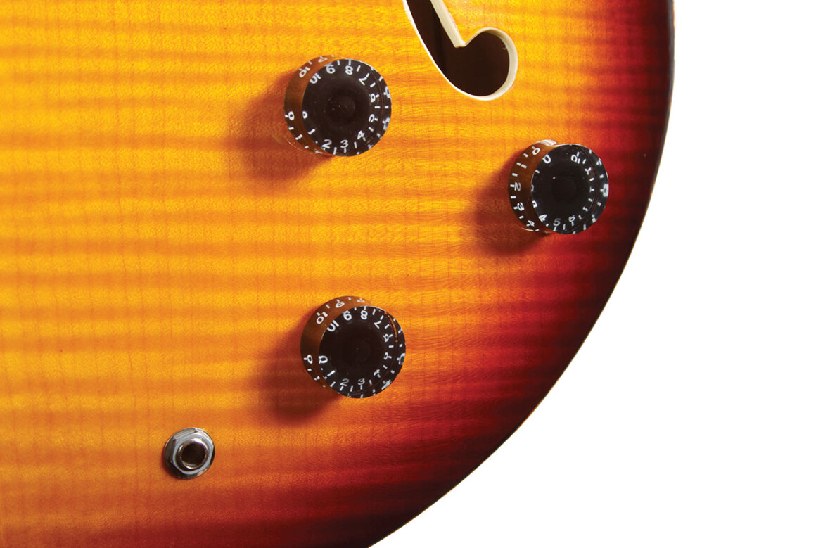 waldman_guitarra_semiacustica_gho250_detail1.jpg