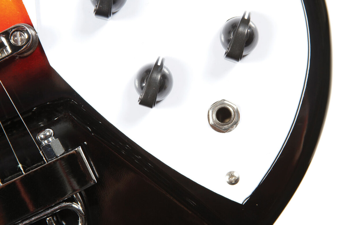 waldman_guitarra_semiacustica_grk400_detail1.jpg