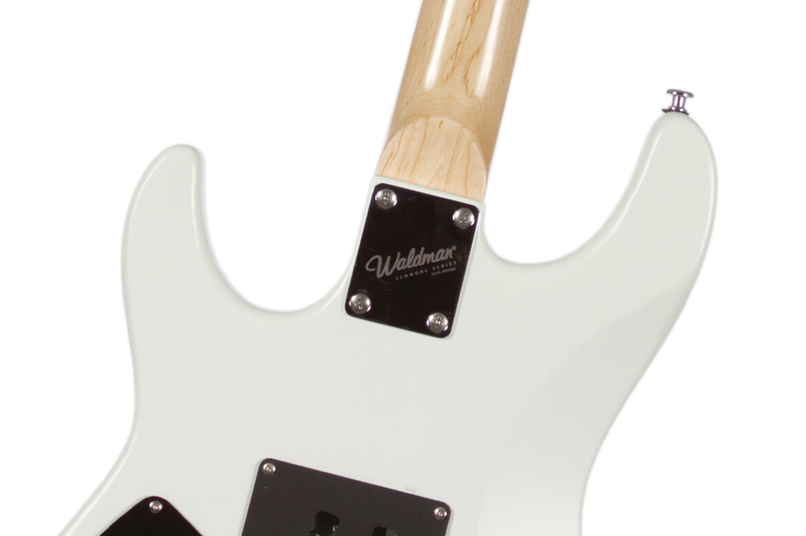 waldman_guitarra_solida_gsc200_rear.jpg