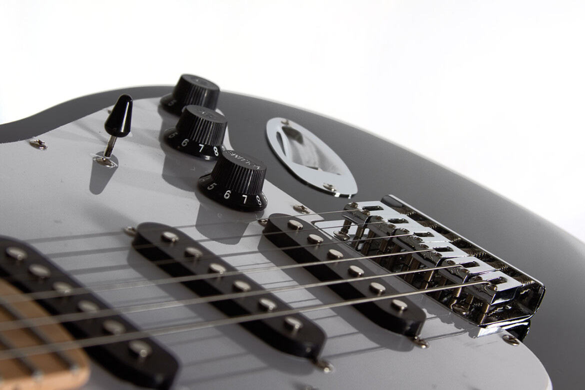 waldman_guitarra_solida_gst315st_detail1.jpg
