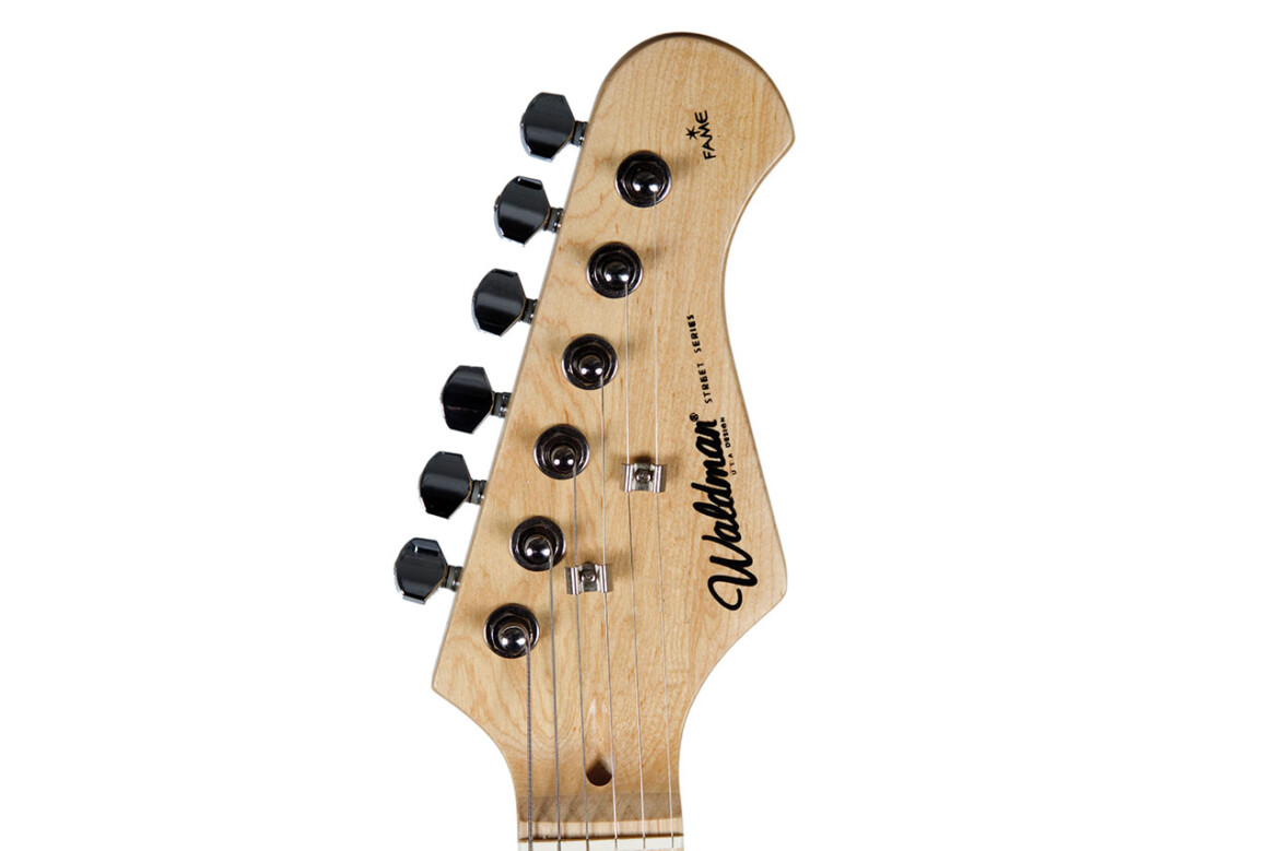 waldman_guitarra_solida_gst315st_headset.jpg